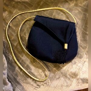 Vintage crown Lewis purse